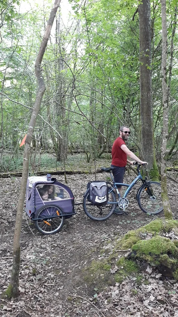 Excursion à vélo autour du lac de Dienville, un moment sportif et familial.