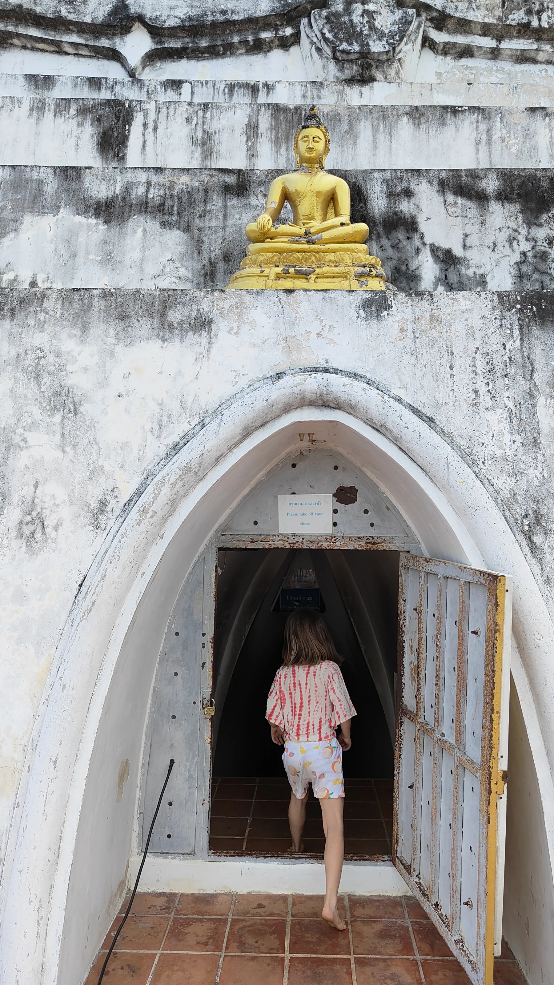 Wat Phukhao Thong