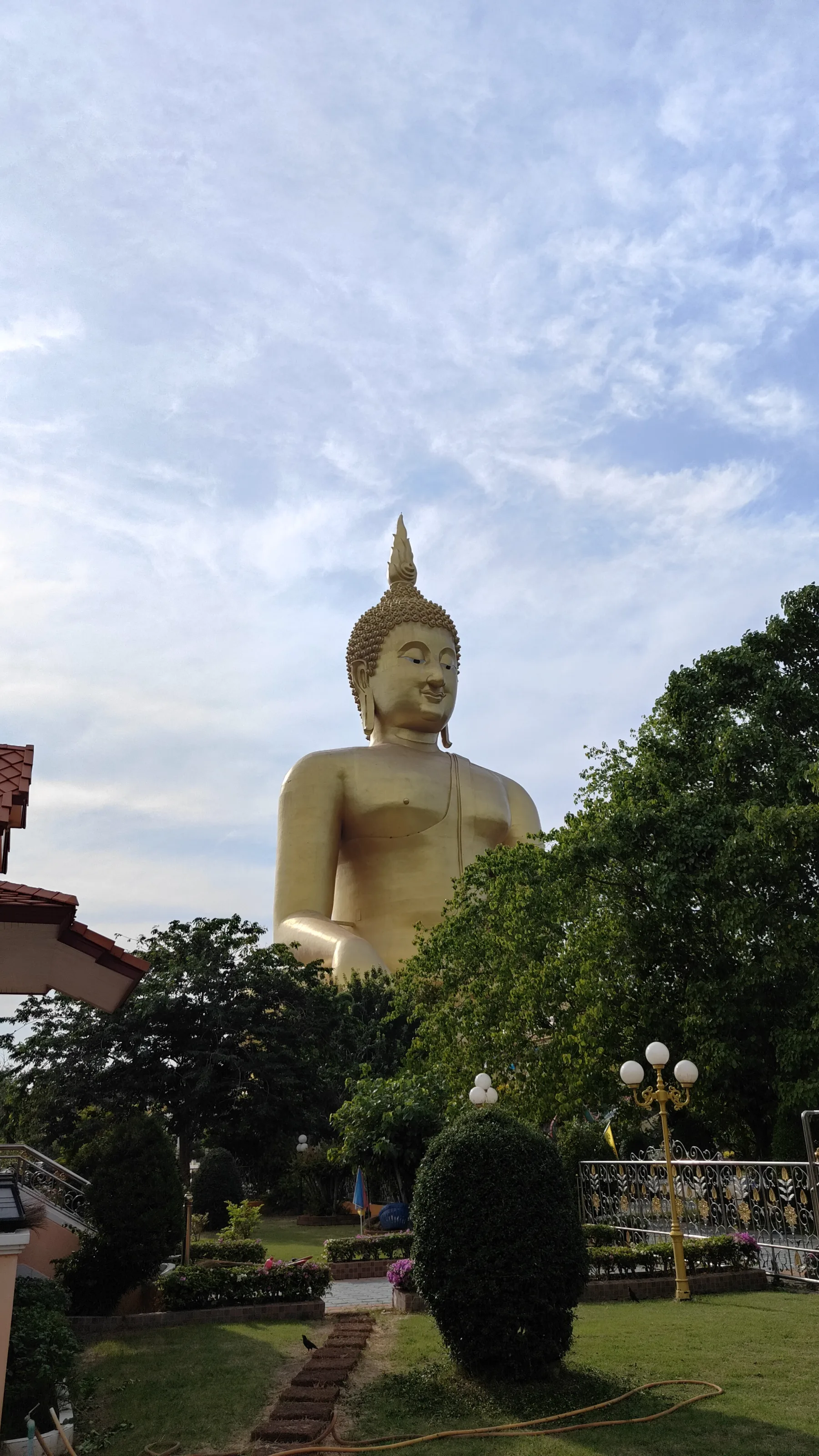 Wat Muang