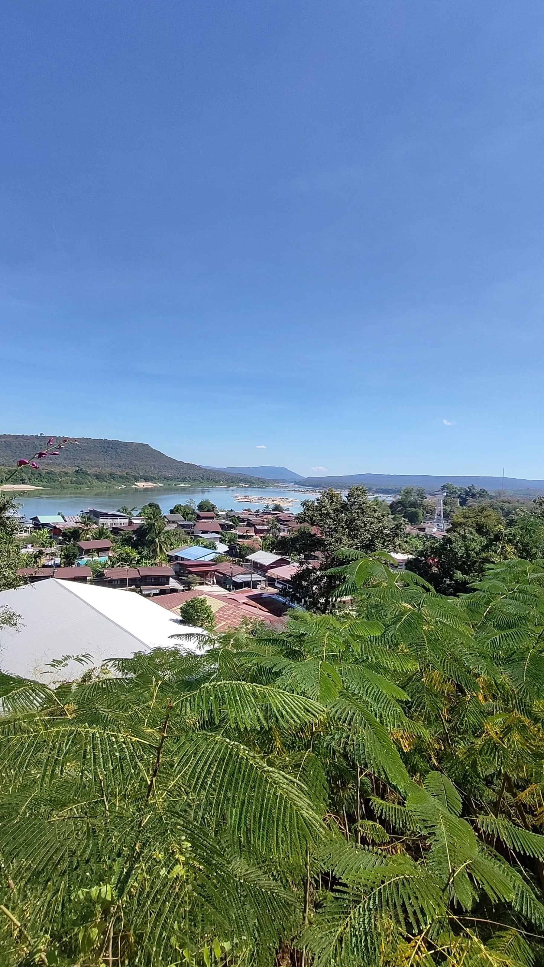 Wat Tham Khuha Sawan