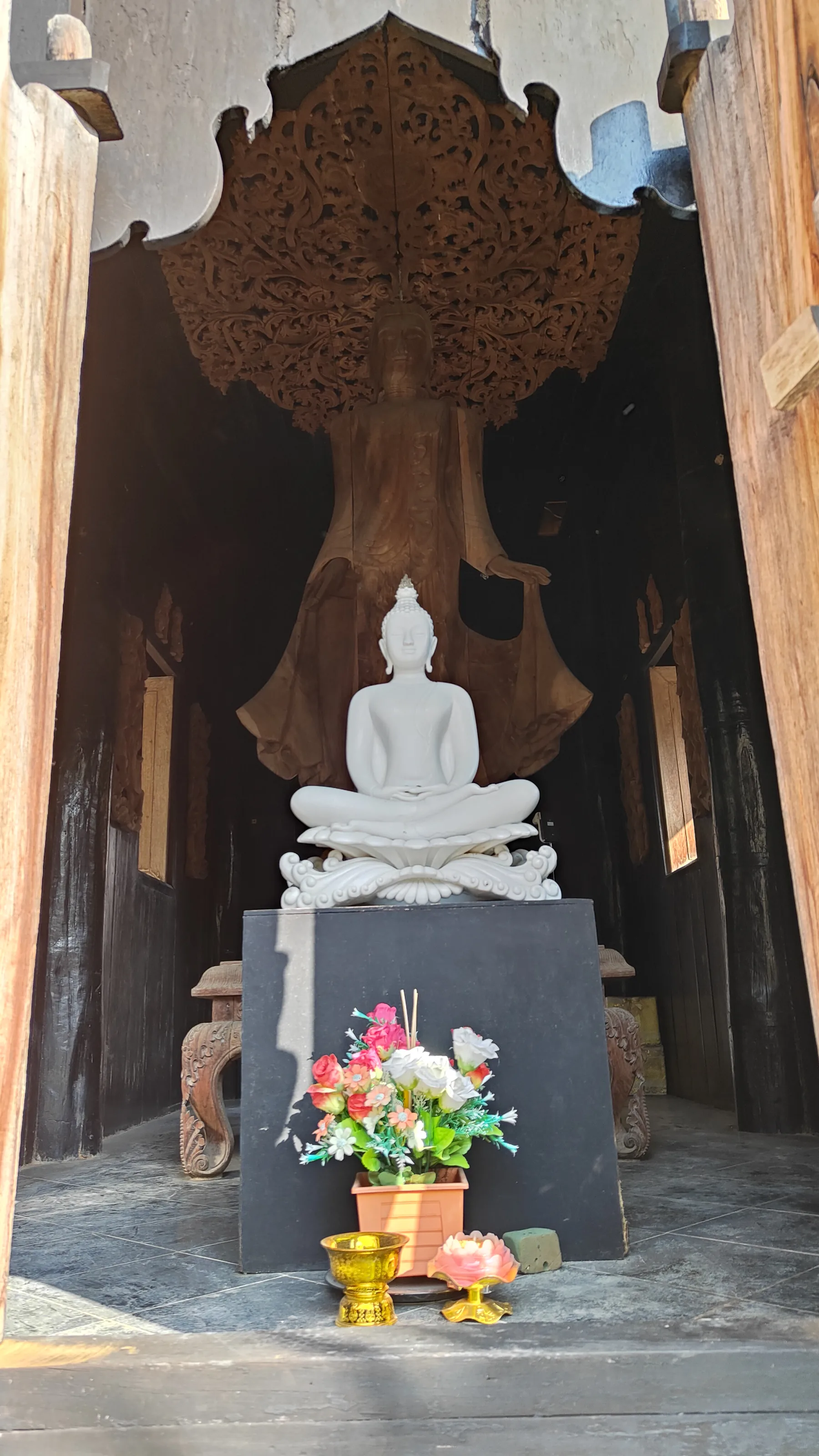 Temple noir - Chiang Rai