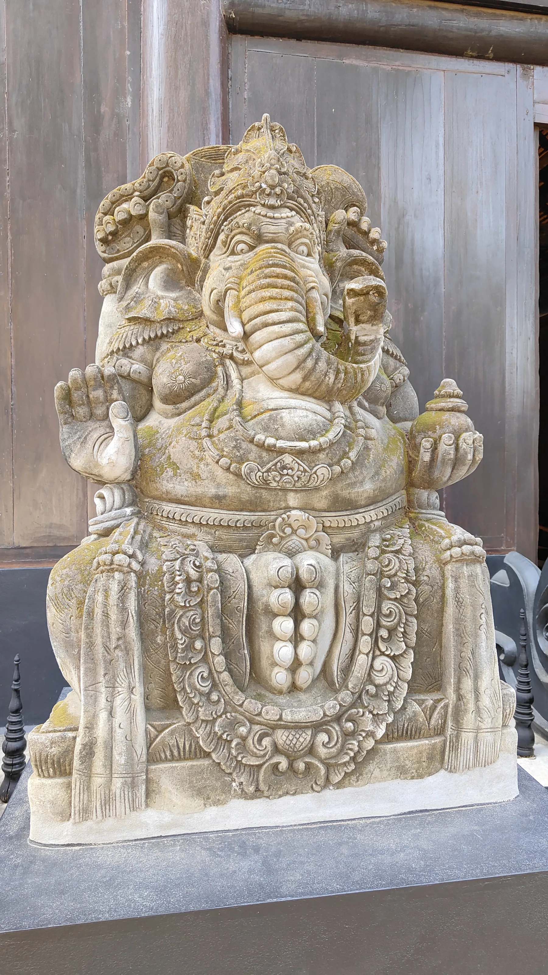 Temple noir - Chiang Rai