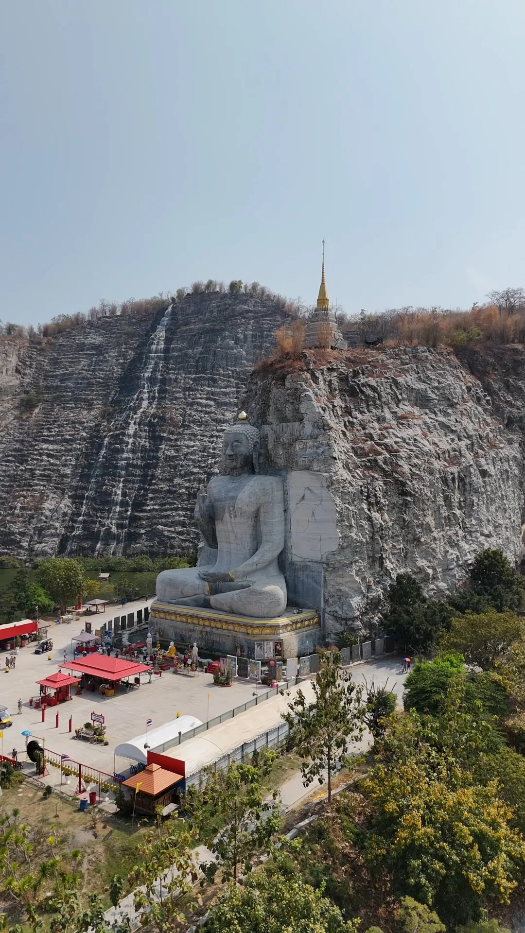Wat Khao Tham Thiam
