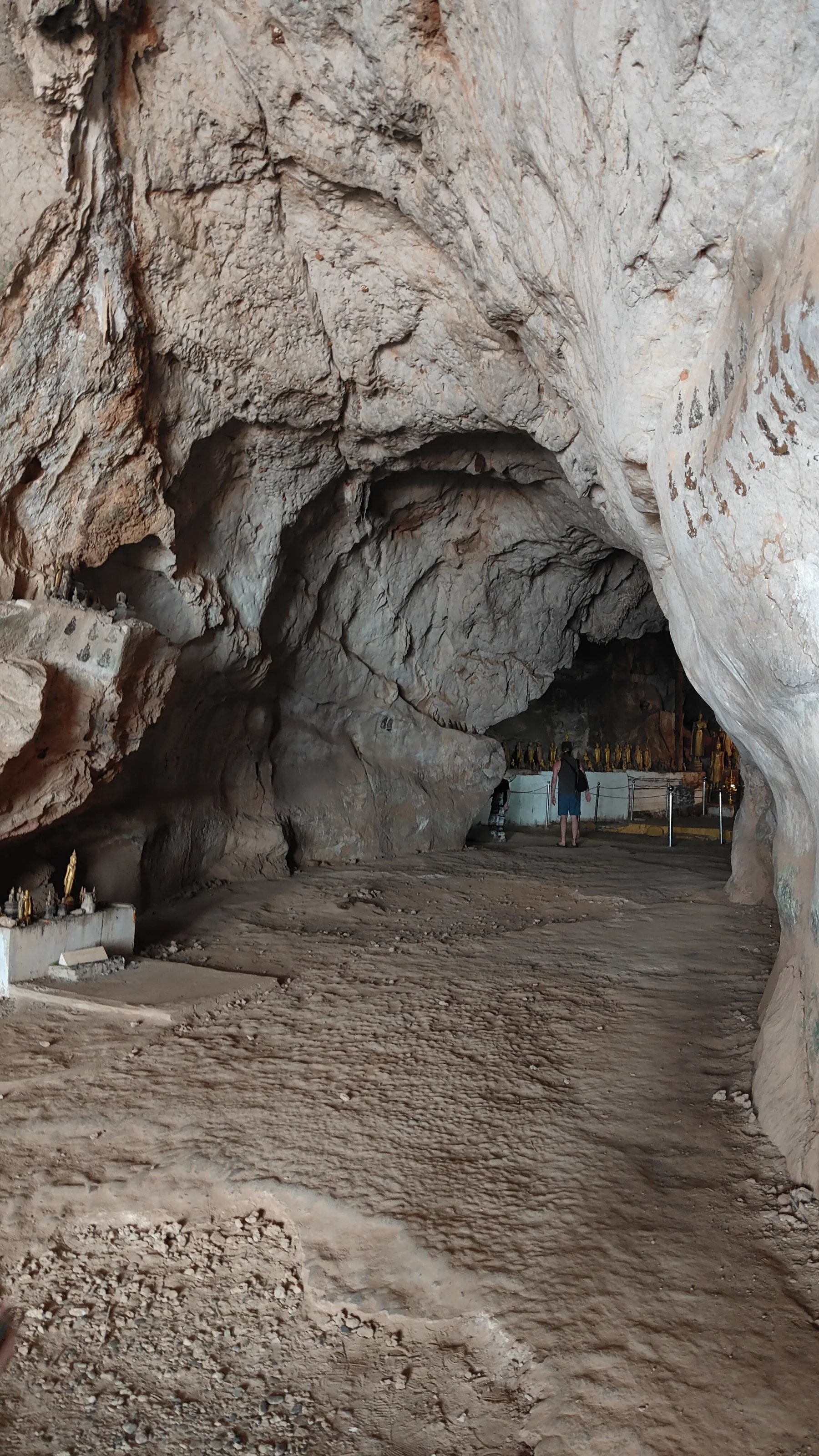 grottes de Pak Ou