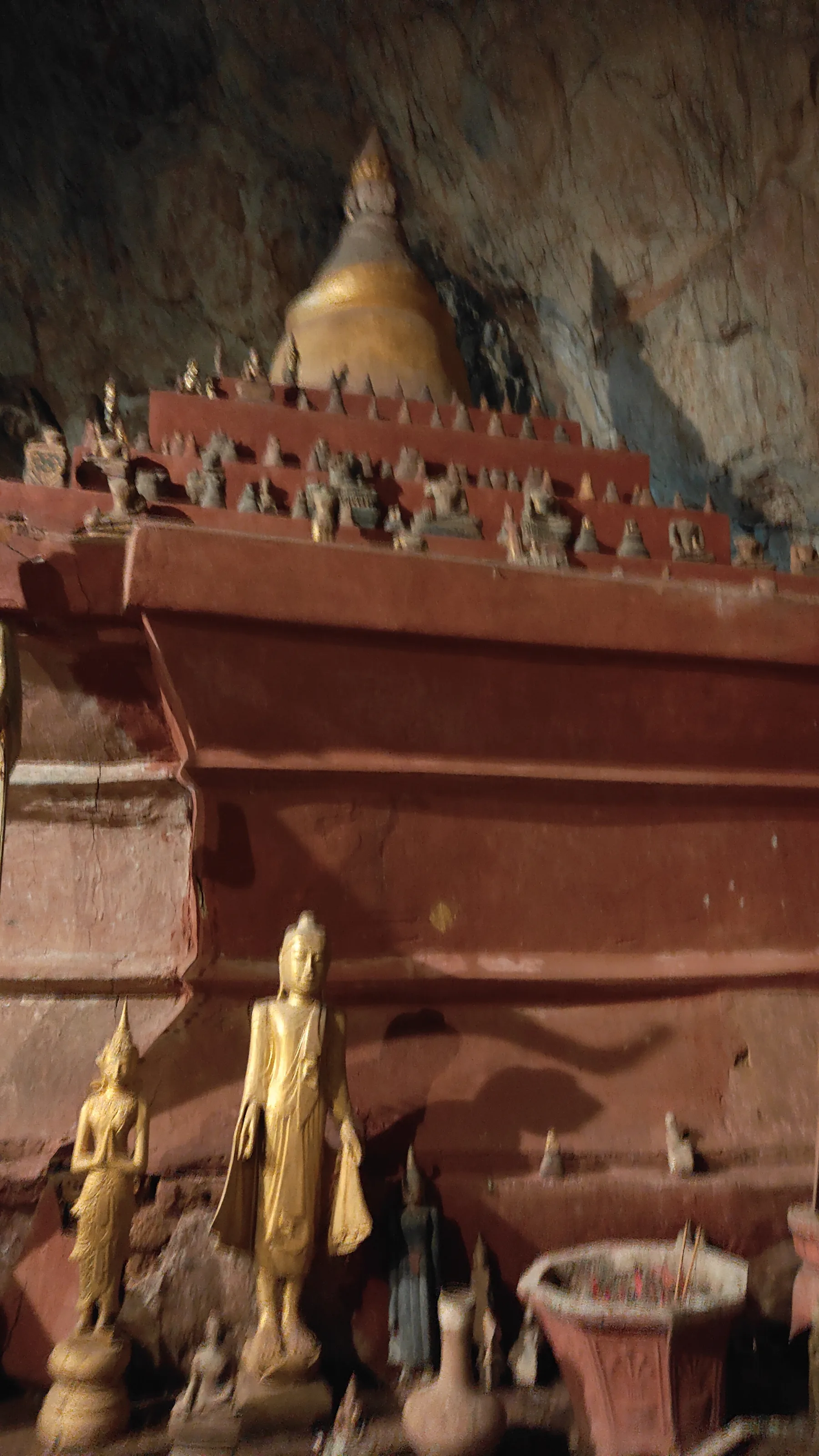 grottes de Pak Ou