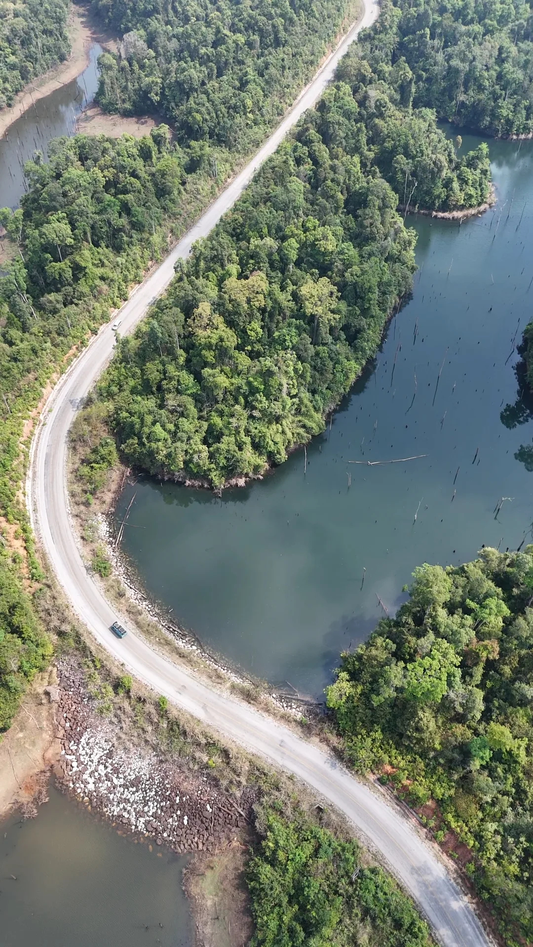 boucle de Thakekh - Nakay Neus lake views