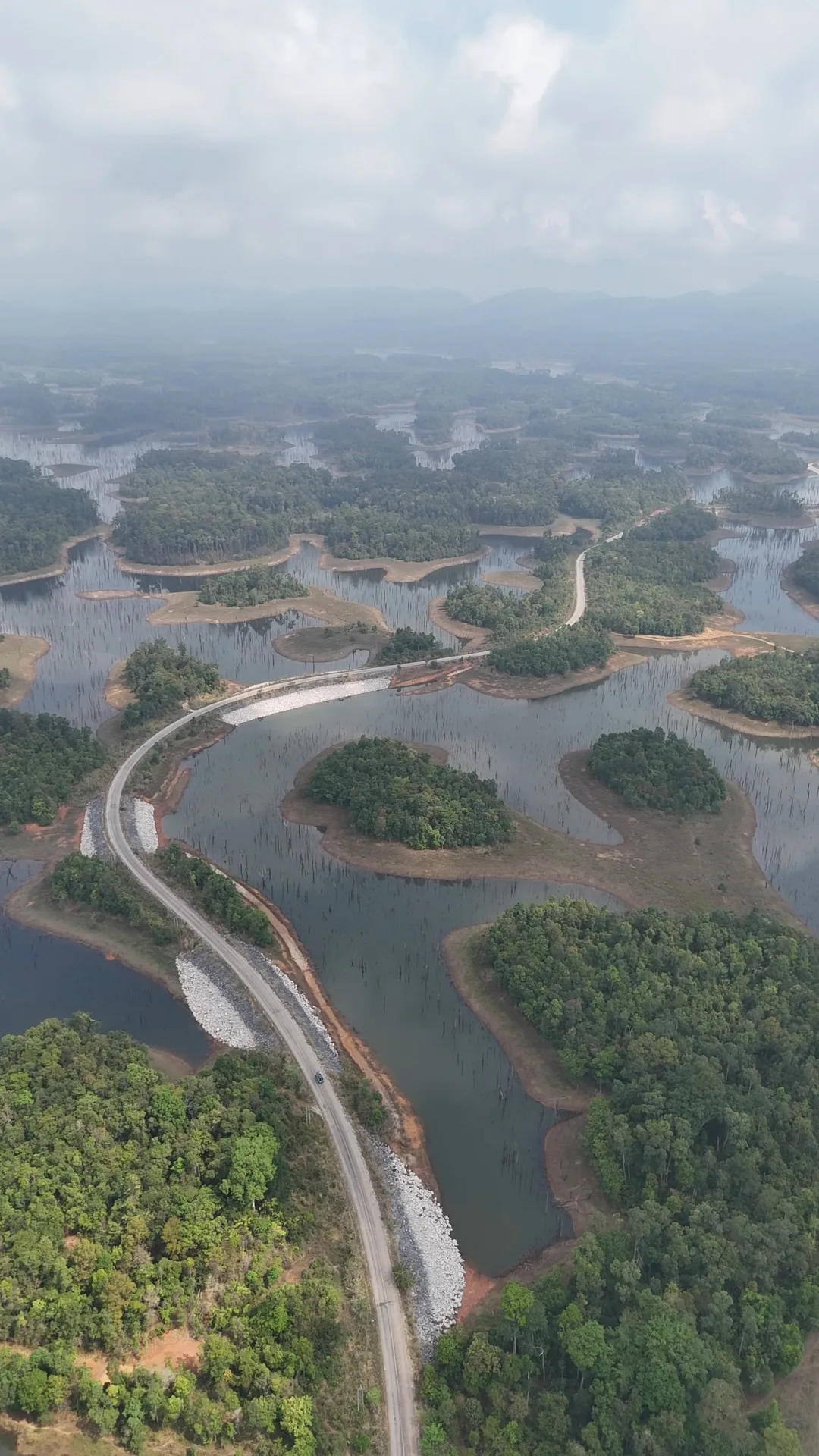 boucle de Thakekh - Nakay Neus lake views
