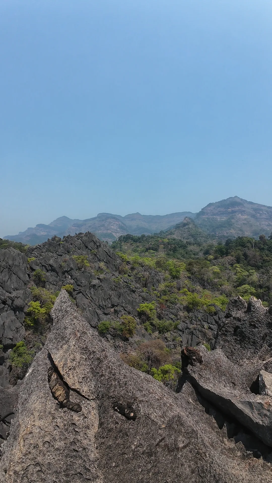 boucle de Thakekh - The rock viewpoint