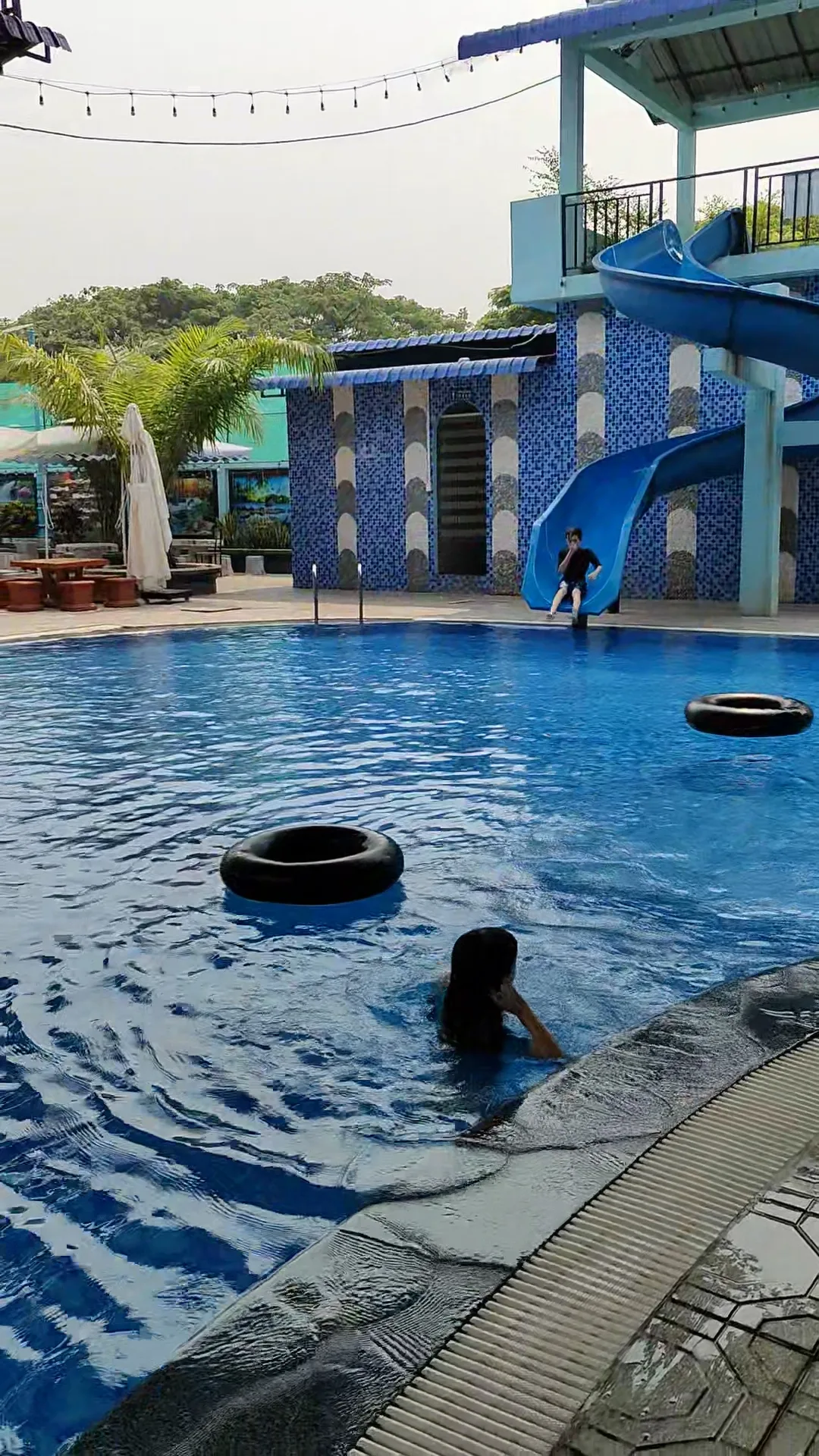 piscine vientiane