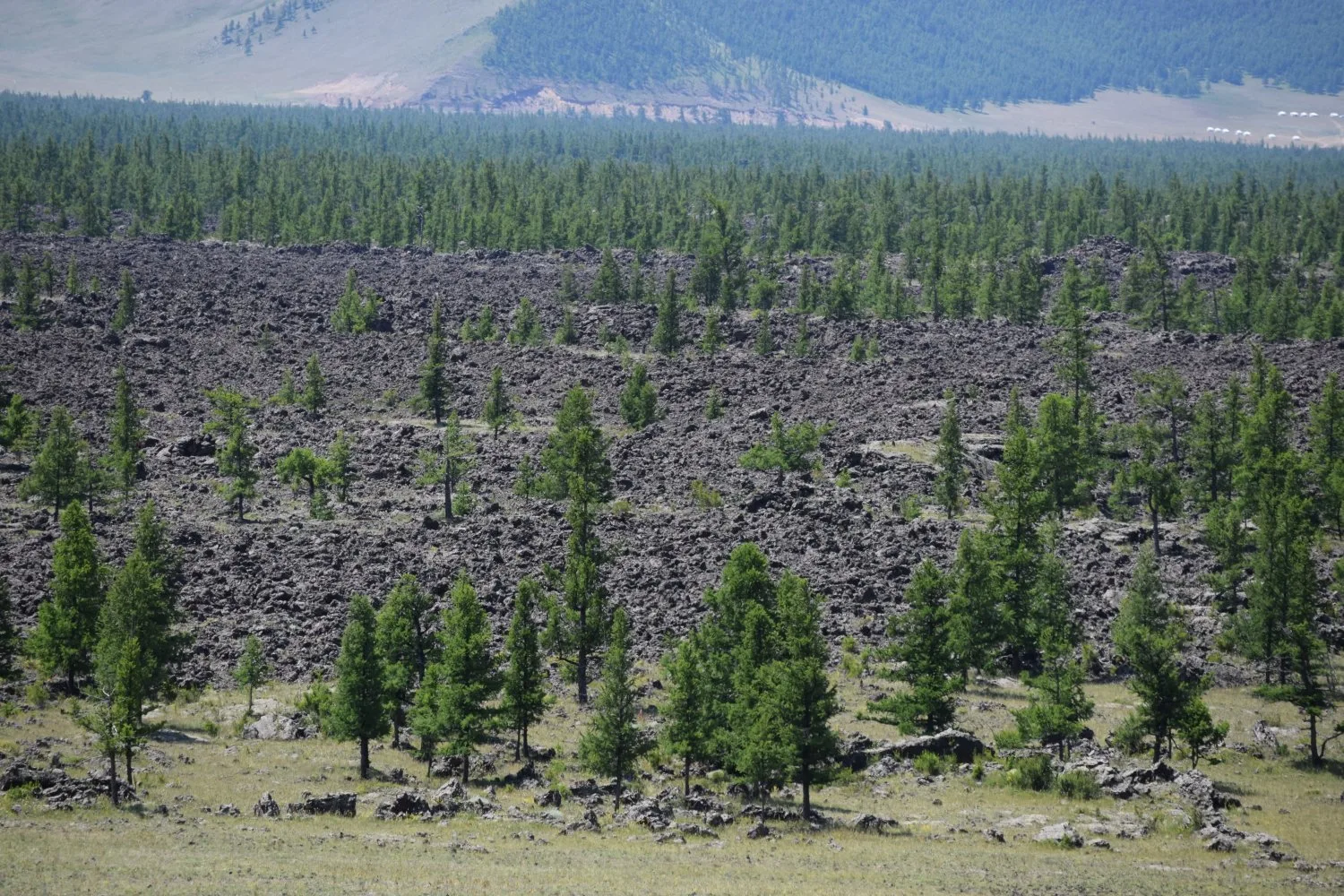 volcan Khorgo - richesses naturelles