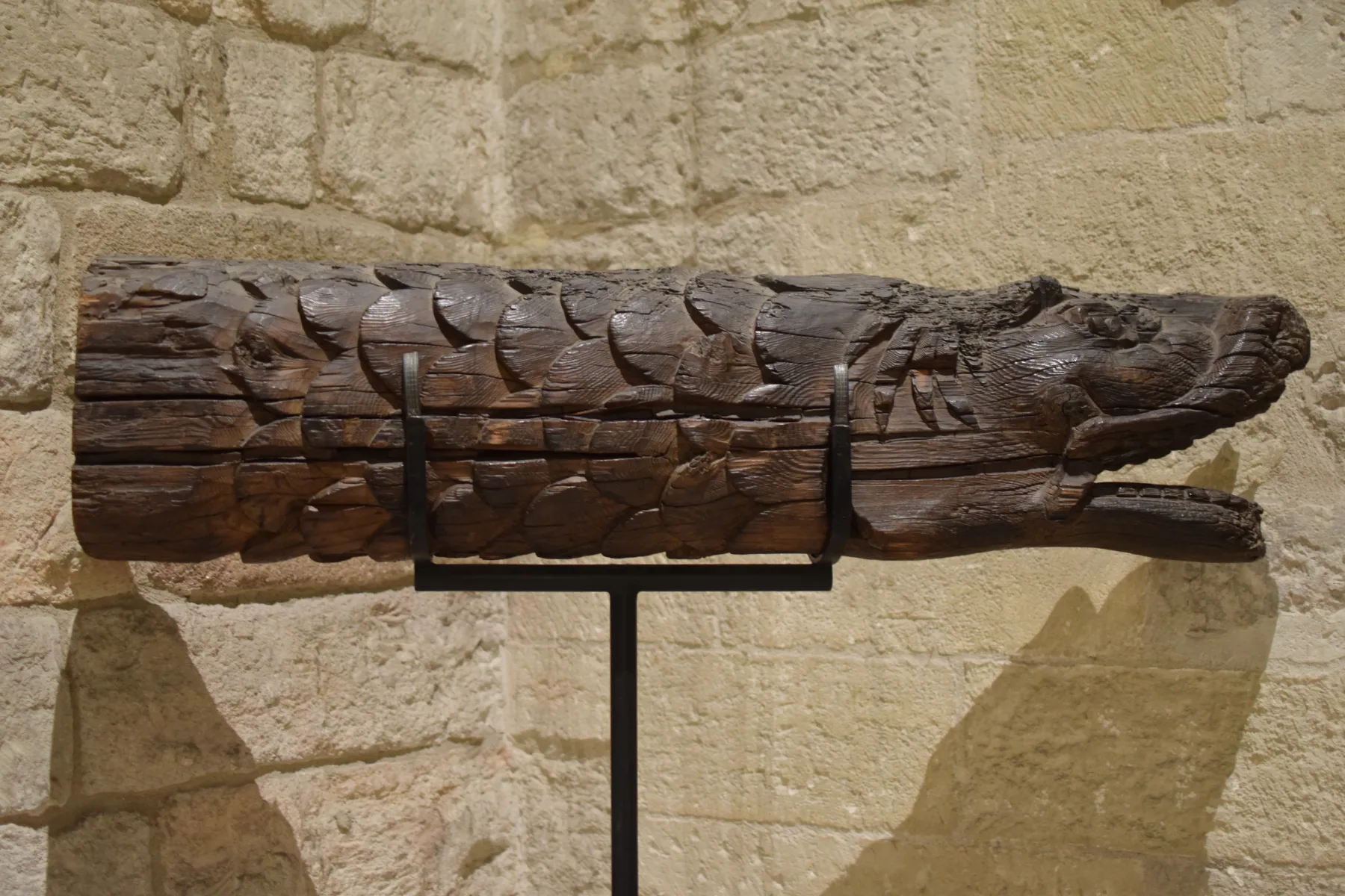 Exposition à l'intérieur du Palais des Papes